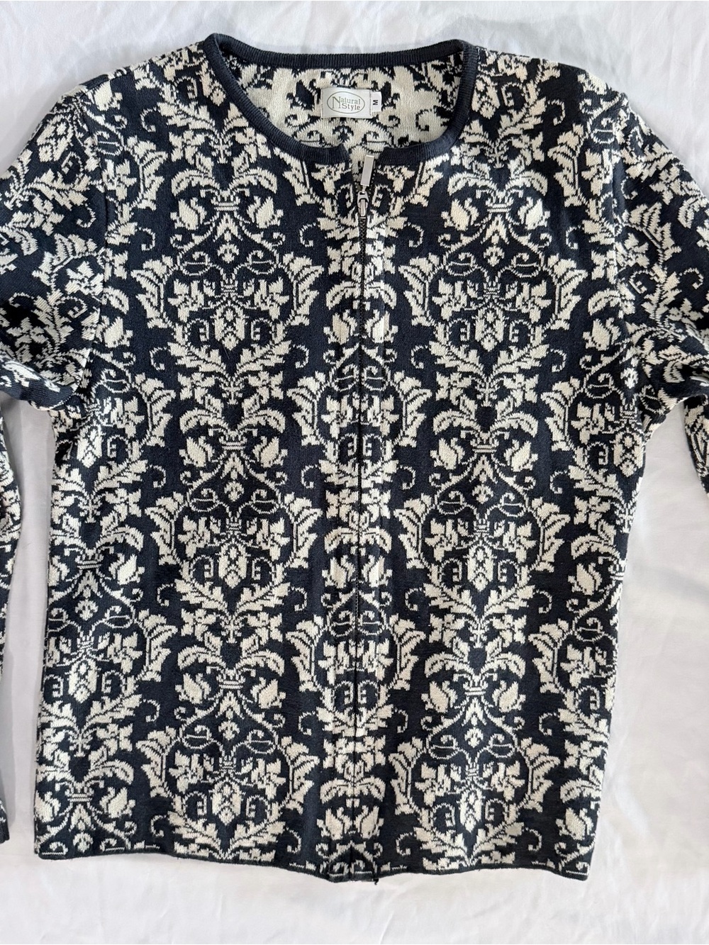 Natural Style Women’s Cardigan Sweater Blue/Ivory Floral Knit Full Zip Size M
